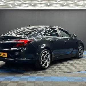 2014 Vauxhall Insignia 2.0 CDTi SRi VX Line Nav Auto Diesel Hatchback - Image 5
