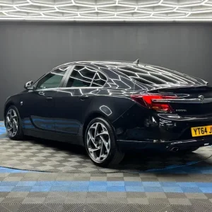 2014 Vauxhall Insignia 2.0 CDTi SRi VX Line Nav Auto Diesel Hatchback - Image 7