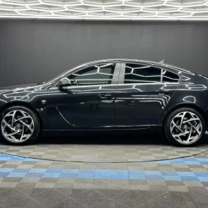 2014 Vauxhall Insignia 2.0 CDTi SRi VX Line Nav Auto Diesel Hatchback - Image 8