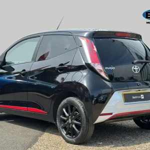 Toyota Aygo 1.0 VVT X-Press 5-door Hatchback - Image 5
