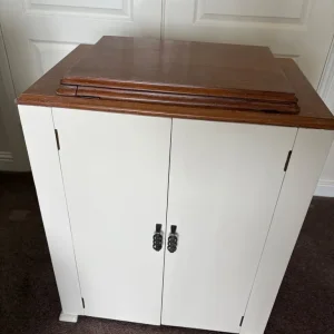 1916 Singer 66 with Lotus decal in cabinet - Image 3