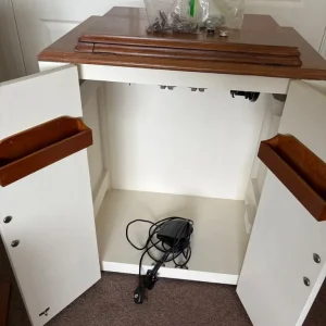 1916 Singer 66 with Lotus decal in cabinet - Image 4