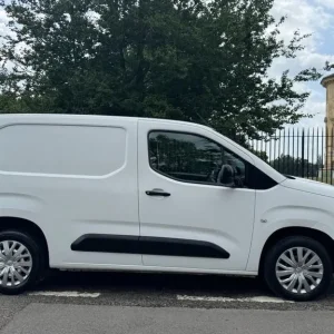 2020 Peugeot Partner 1.5 BlueHDi 1000 Professional Standard Panel Van SWB Euro 6 (s/s) 5dr PANEL ... - Image 8