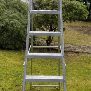 Lyte Class 1 MagnaStep Aluminium Stepladder 7 Tread - Image 3