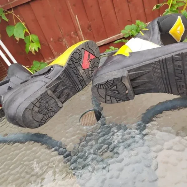 East London Motorcycle Clothing – ALL TYPES – SEE PHOTOS – EAST LONDON - 333