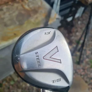 Wilson Staff irons with Taylormade woods and putter - Image 8