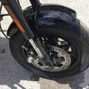 2021 Harley-Davidson Softail Fat Bob 114 Vivid Black - Image 2