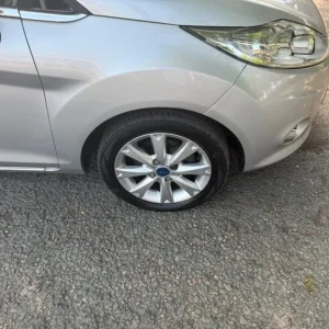 Ford Fiesta ZETEC - Image 4