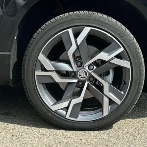 2024 Skoda Karoq 2.0 TSI Sportline 4x4 5dr DSG ESTATE Petrol Automatic - Image 5