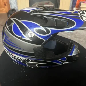 Nitro small motor helmet