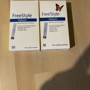 2 × 50 Freestyle Optium Blood Glucose Test Strips. New sealed exp 2026 - Image 2