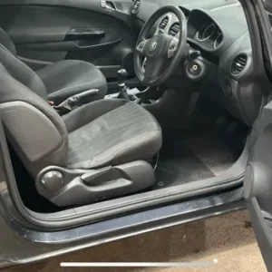 Vauxhall Corsa 1.4 Black 3 door - Image 5