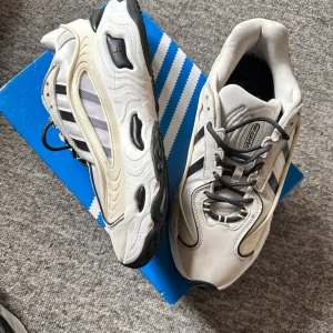 Adidas oz nova shoe - Image 5