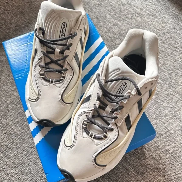 Adidas oz nova shoe
