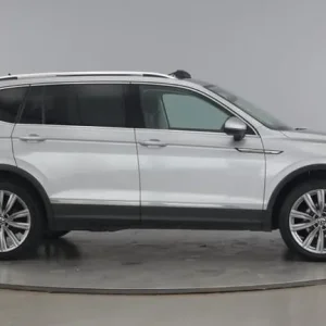 2022 Volkswagen Tiguan Allspace Elegance 1.5 TSI 150PS 7-Speed DSG 5 Door Automatic Estate Petrol... - Image 4