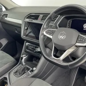 2022 Volkswagen Tiguan Allspace Elegance 1.5 TSI 150PS 7-Speed DSG 5 Door Automatic Estate Petrol... - Image 6