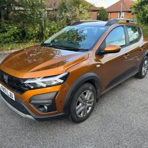 2021 Dacia Sandero Stepway 1.0 TCe Comfort 5dr CVT HATCHBACK Petrol Automatic - Image 3