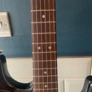 Fender Stratocaster with amp - Image 4