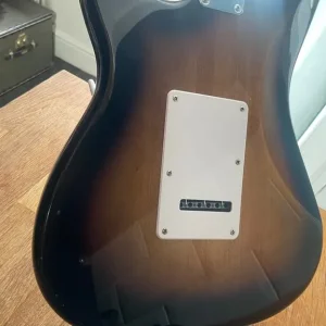 Fender Stratocaster with amp - Image 5