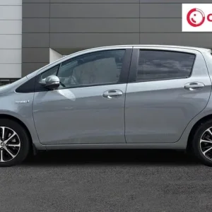 2019 69 TOYOTA YARIS 1.5 VVT-H ICON TECH HATCHBACK 5DR PETROL HYBRID E-CVT EURO - Image 3