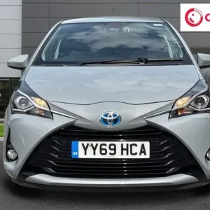 2019 69 TOYOTA YARIS 1.5 VVT-H ICON TECH HATCHBACK 5DR PETROL HYBRID E-CVT EURO - Image 4