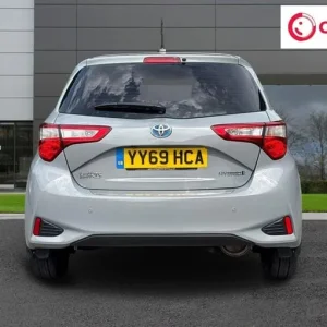 2019 69 TOYOTA YARIS 1.5 VVT-H ICON TECH HATCHBACK 5DR PETROL HYBRID E-CVT EURO - Image 6