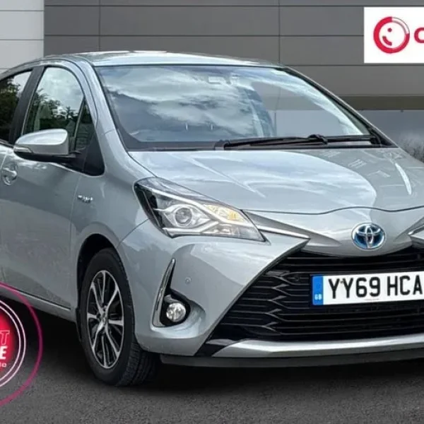 2019 69 TOYOTA YARIS 1.5 VVT-H ICON TECH HATCHBACK 5DR PETROL HYBRID E-CVT EURO