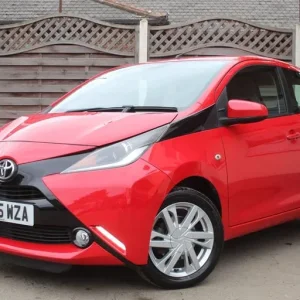 2015 Toyota AYGO 1.0 VVT-i x-pression x-wave Euro 5 5dr Euro 5 HATCHBACK Petrol Manual - Image 3