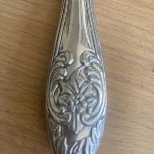 Antique silver plated hand mirror 9 x 5 inches very heavy - Image 3