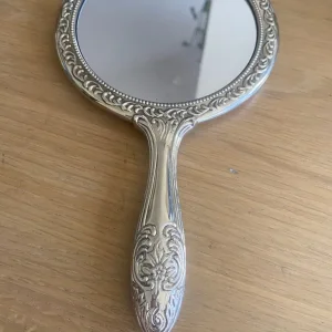 Antique silver plated hand mirror 9 x 5 inches very heavy - Image 6