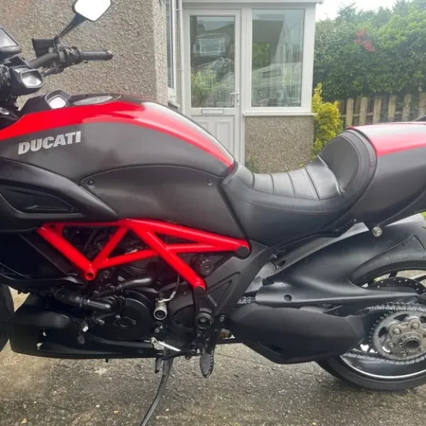 Ducati Diavel Carbon