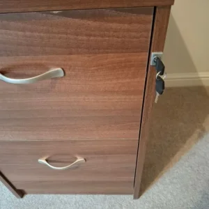 2 Drawer Filling Cabinet with Keys to Lock. - Image 5