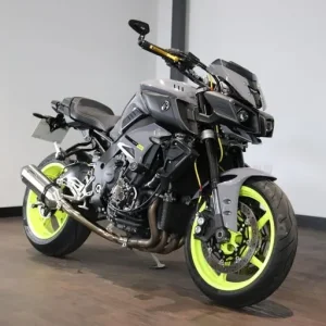 Yamaha MT10 - 2017 - MINT BIKE - FULLY LOADED - FULL SERVICE HISTORY - Image 2