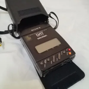 Sony tcdd3 dat recorder for spares/repairs - Image 3