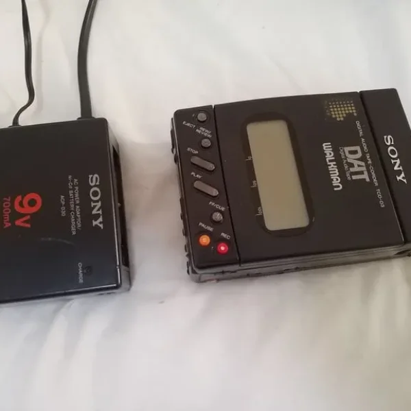 Sony tcdd3 dat recorder for spares/repairs