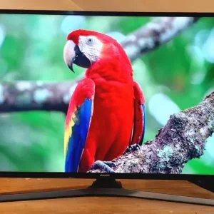 Smart TV Samsung 4k UHD 40 inch Good Working - Image 7