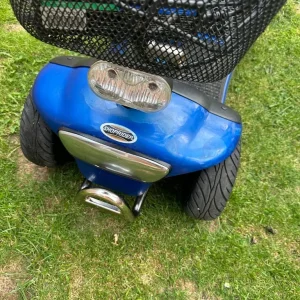 Shoprider 8mph mobility scooter in blue - Image 2