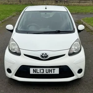 Toyota, AYGO, Hatchback, 2013, Manual, 998 (cc), 5 doors - Image 4