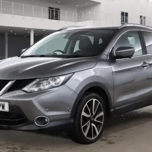 2016 Nissan Qashqai 1.6 dCi Tekna SUV 5dr Diesel XTRON 2WD Euro 6 (s/s) (130 ps) HATCHBACK Diesel... - Image 2