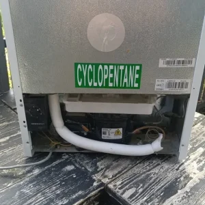 Small fridge - Image 3