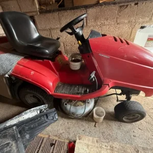 Honda Ride on mower Hydrostatic - Image 3