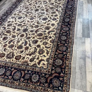 Fine luxury handmade Persian Isfahan rug 290 x 185 cm - Image 3