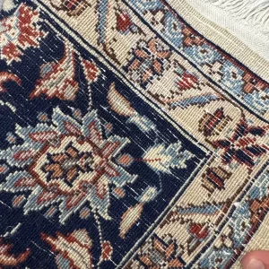 Fine luxury handmade Persian Isfahan rug 290 x 185 cm - Image 7