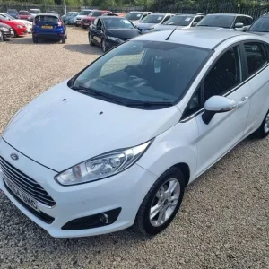 2014 Ford Fiesta 1.0T EcoBoost Zetec Euro 5 (s/s) 5dr HATCHBACK Petrol Manual - Image 3