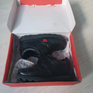 Kids shoes, black, size C9 - Image 2