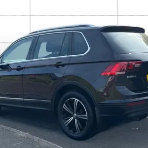 2018 Volkswagen Tiguan 1.4 TSi 125 SE Nav 5dr Petrol Estate Estate Petrol Manual - Image 2