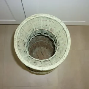 Large floor standing green wicker vase approx 2ft tall - Image 3