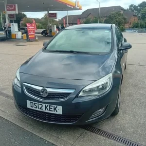 2012 Vauxhall Astra 1.6i 16V Exclusiv 5dr HATCHBACK Petrol Manual - Image 7