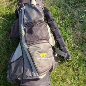 made in scotland clubs 3 4 5 6 7 8 9. .. 2 putters .... 1 sand wedge. 1 ...1/3 golden bear bag - Image 5