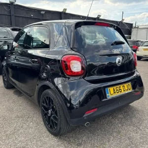 2017 smart forfour 0.9T Prime Sport (Premium) Twinamic Euro 6 (s/s) 5dr Hatchback Petrol Automatic - Image 3